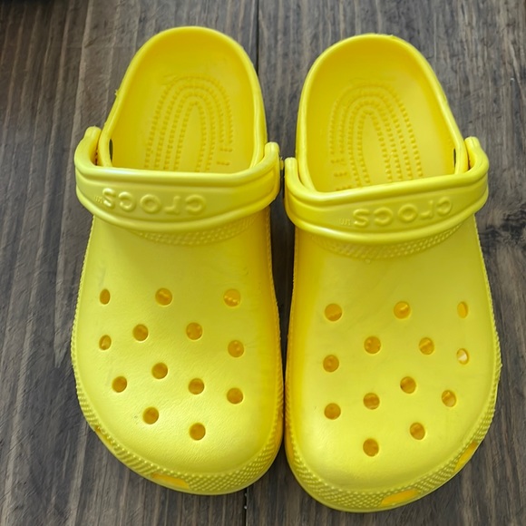 CROCS | Shoes | Crocs Mens Size 4 